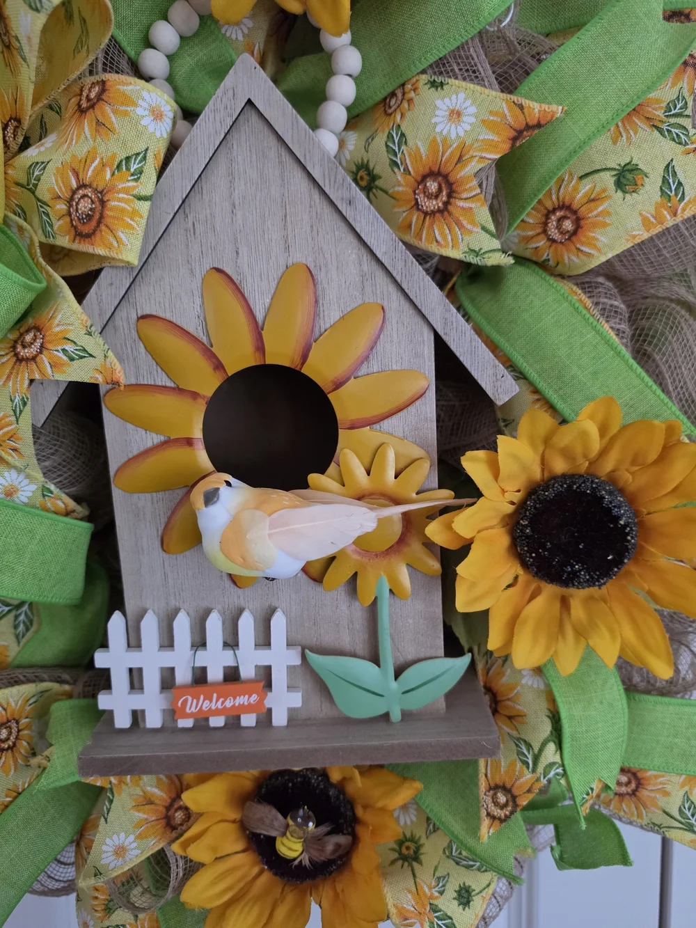 Sunflower Birdhouse Holiday Wreath - Yellow & Green